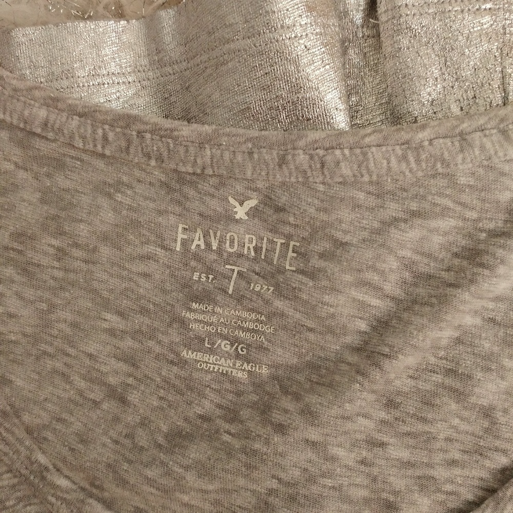 ❌SOLD❌American Eagle Burnout Ombre Metallic Tee - Size L - Picture 6 of 7